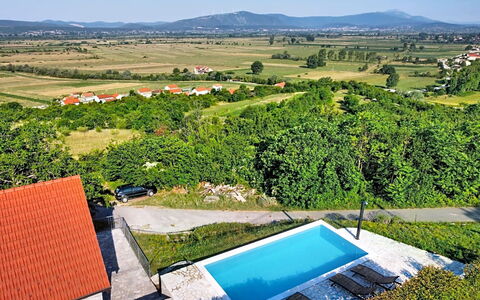 Marija: Zone Résidentielle, Colline, Maison, Domicile, Recours, Chaîne De Montagnes, Eco Hôtel, Station De Montagne, Biens, Villa