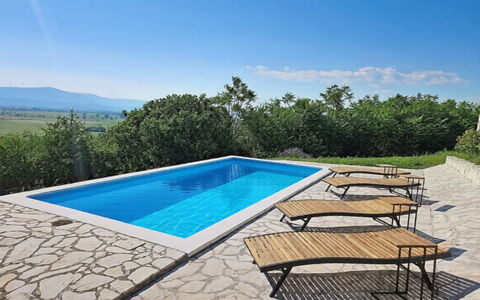 Ana: Zone Résidentielle, Colline, Maison, Domicile, Recours, Chaîne De Montagnes, Eco Hôtel, Station De Montagne, Biens, Villa
