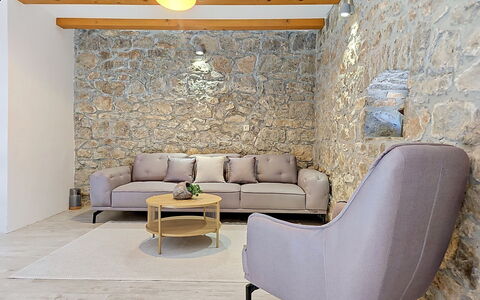 Ana: Zone Résidentielle, Colline, Maison, Domicile, Recours, Chaîne De Montagnes, Eco Hôtel, Station De Montagne, Biens, Villa