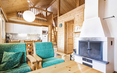 Naavarinne: Bois, Domicile, Maison, Plafond, Chalet, Cabane En Rondins, Dur, Pièce, Grenier, Tache De Bois
