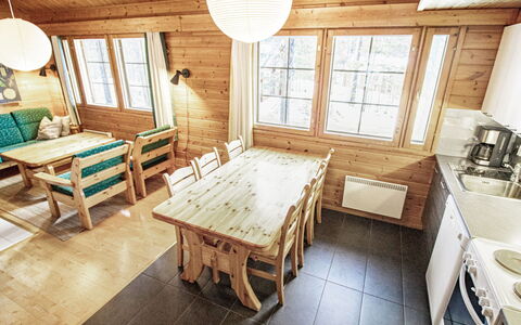 Naavarinne: Bois, Plafond, Design Intérieur, Meubles, Domicile, Sol, Sol, Pièce, Maison, Tache De Bois