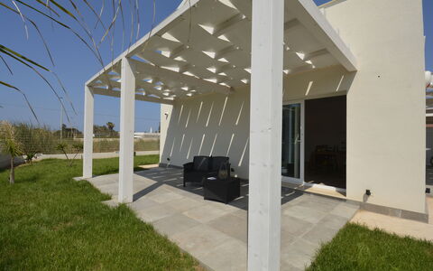 Villa Blue: Architecture, Ombre, Composite, Structure En Plein Air, Béton, Pergola, Colonne, Faisceau, Pavillon, Daylighting