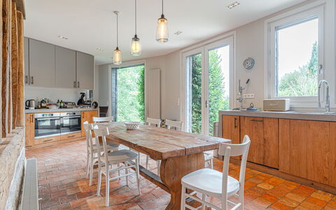 Le Chant D'Azif: Meubles, Design Intérieur, Sol, Mur, Sol, Bois, Table Cuisine Et Salle A Manger, Plafond, Table, Cuisine