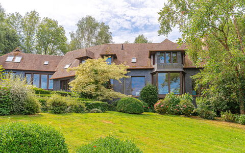 Le Chant D'Azif: Herbe, Feuille, Maison, Arbuste, Domicile, Chalet, Paysage, Toit, Jardin