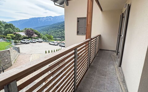 Vita Nova: Bois, Balcon, Porche, Balustrade, Appartement, Tache De Bois, Dur, Plate-Forme, Ombre, Balustre