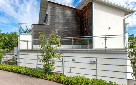 Strandpärlan: Architecture, Zone Résidentielle, Domicile, Design Urbain, Composite, Balcon, Balustrade, Métal, Appartement, Siding