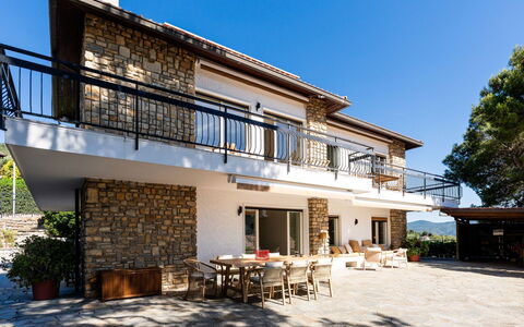A Casa di Amici: Meubles, Design Intérieur, Sol, Sol, Table, Bois, Plafond, Chaise, Pièce, Canapé