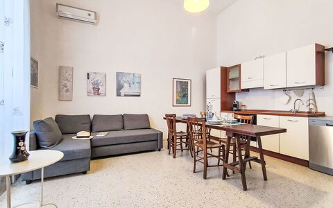 Dimora Avola Centro: Meubles, Design Intérieur, Sol, Sol, Table, Bois, Plafond, Chaise, Pièce, Canapé