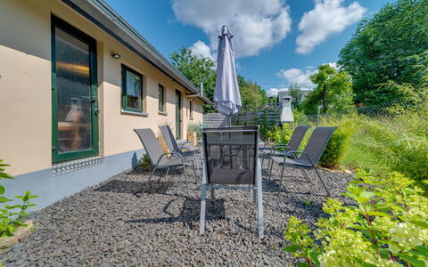 Leśna 100: Meubles, Design Intérieur, Sol, Sol, Table, Bois, Plafond, Chaise, Pièce, Canapé