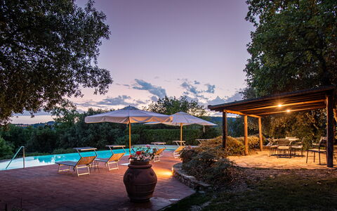 Borgo San Polino: Arbre, Piscine, Recours, Jardin, Eco Hôtel, Ombre, Biens, Aménagement Paysager, Arrière-Cour, Hacienda