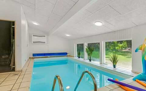 Anemette - 900M from the Sea: Sol, Plafond, Sol, Design Intérieur, Piscine, Luminaire, Conception, Hôtel, Recours, Tuile
