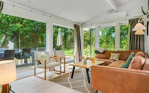 Anemette - 900M from the Sea: Meubles, Design Intérieur, Sol, Canapé, Bois, Sol, Plafond, Salon, Parquet, Domicile