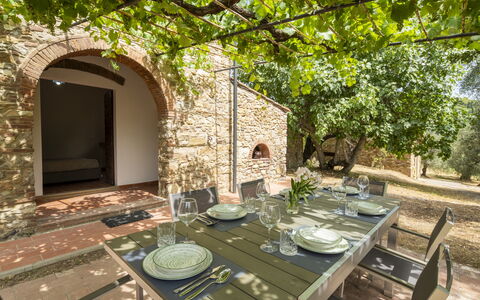 Casale delle Lupe, Campiglia Marittima: Mur, Cambre, Brique, Hacienda, Brickwork, Jardin, Mur De Pierre, Cour, Villa, Arcade