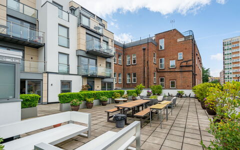 Hoxton 310: Meubles, Design Intérieur, Appartement, Sol, Sol, Table, Chaise, Salon, Pièce, Domicile