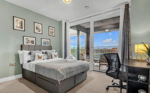 Wickside Apartment: Meubles, Design Intérieur, Appartement, Sol, Sol, Table, Chaise, Salon, Pièce, Domicile