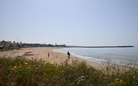 Villa la Vigne: Ciel, Plage, Plan D'Eau, Côte, Environnement Naturel, Rive, Le Sable, Cotiers Et Relief Océaniques, Horizon, Mer