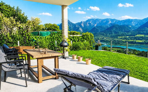 Karawanken Panorama: Meubles, Mobilier De Jardin, Chaise, Table, Lot Terre, Chaîne De Montagnes, Tableau De Plein Air, Ombre, Eco Hôtel, Jardin