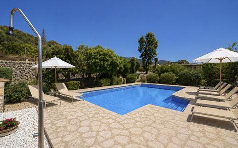 Can Toni: Piscine, Dalle, Mobilier De Jardin, Ombre, Aménagement Paysager, Jardin, Recours, Conception, Balancelle, Tuile