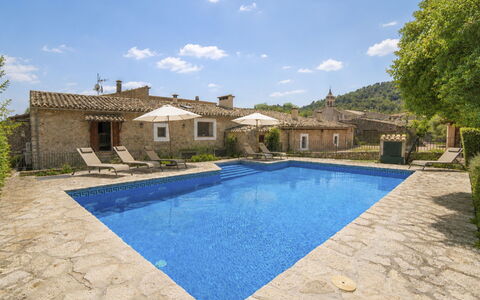 Can Toni: Piscine, Biens, Dalle, Villa