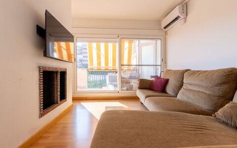 Faro Grande Salou: Sol, Design Intérieur, Sol, Bois, Parquet, Pièce, Appartement, Meubles, Canapé, Salon