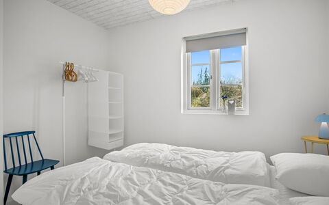 Selvi - 500M from the Sea: Chambre, Plafond, Design Intérieur, Sol, Sol, Lit, Literie, Drap De Lit, Pièce, Cadre De Lit
