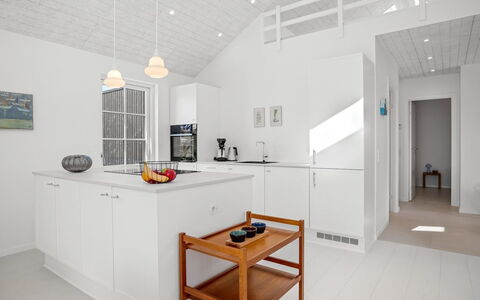 Selvi - 500M from the Sea: Sol, Design Intérieur, Sol, Plafond, Bois, Meubles, Luminaire, Parquet, Cuisine, Appartement