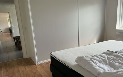 Eeske - 4Km from the Sea: Bois, Sol, Sol, Design Intérieur, Chambre, Parquet, Cadre De Lit, Lit, Dur, Tache De Bois
