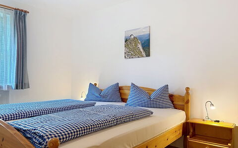Bergzeit: Meubles, Bois, Chambre, Design Intérieur, Lit, Domicile, Cadre De Lit, Sol, Literie, Drap De Lit