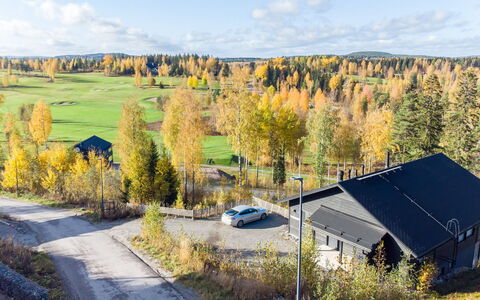 Salavan Tsaari: Arbre, Paysage, Lot Terre, Zone Rurale, Chalet, Matin, Mélèze, Pente, L'Hiver