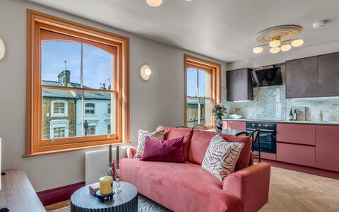 Logement:&nbsp;London West Retreat 2 307.2