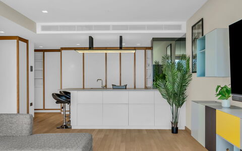 Stratford Loft: Arbuste, Jardin, Zone Résidentielle, Communauté Des Plantes, Lot Terre, Couverture De Sol, Aménagement Paysager, Arrière-Cour, Cour