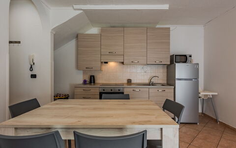 Stefani: Meubles, Design Intérieur, Sol, Bois, Sol, Plafond, Pièce, Cuisine, Table Cuisine Et Salle A Manger, Comptoir