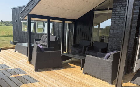 Tameran - from the Sea: Bois, Plate-Forme, Dur, Parquet, Porche, Tache De Bois, Planche, Ombre, Siding, Structure En Plein Air