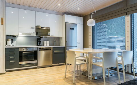 Golfarinkunnas 6A: Meubles, Design Intérieur, Sol, Luminaire, Sol, Bois, Plafond, Parquet, Cuisine, Éclairage