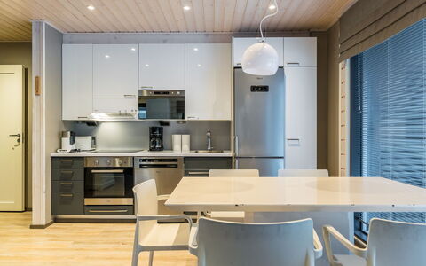 Golfarinkunnas 6A: Meubles, Design Intérieur, Sol, Luminaire, Sol, Bois, Plafond, Chaise, Cuisine, Table