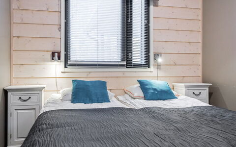 Golfarinkunnas 9C: Bois, Design Intérieur, Meubles, Linge, Sol, Chambre, Domicile, Lit, Plafond, Pièce