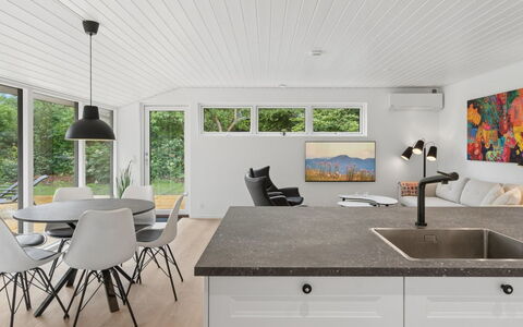 Deik - 1Km from the Sea: Sol, Design Intérieur, Bois, Meubles, Sol, Plafond, Cuisine, Comptoir, Parquet, Cabinetry