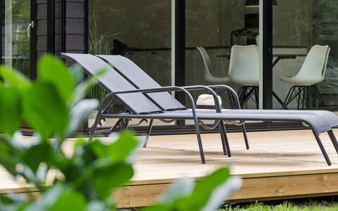 Deik - 1Km from the Sea: Mobilier De Jardin, Meubles, Balancelle, Ombre, Chaise, Jardin, Conception, Dur, Chaise Longue