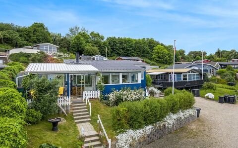 Agla - 350M from the Sea: Domicile, Chalet, Jardin, Ombre, Cour, Aménagement Paysager, Porche, Villa, Eco Hôtel