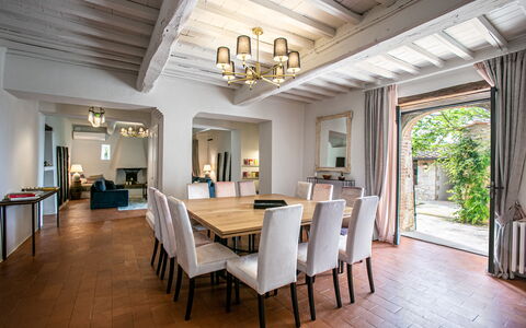 Casa All'Erta: Meubles, Design Intérieur, Mur, Sol, Bois, Table, Chaise, Plafond, Salle À Manger, Table Cuisine Et Salle A Manger