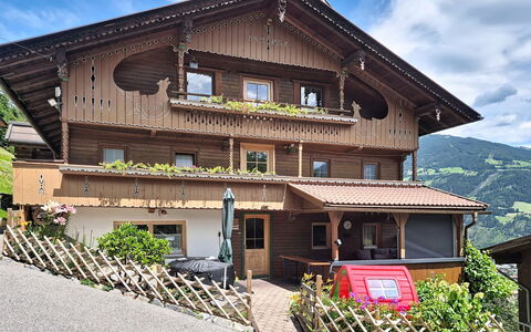 Brandnerhof: Domicile, Chalet, Balcon, Siding, Lumber, Plante D'Appartement, Village De Montagne