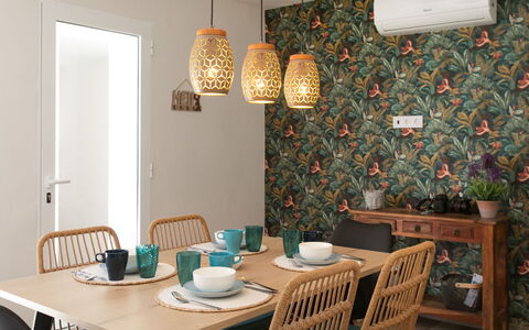 Alta: Design Intérieur, Pot De Fleur, Plante D'Appartement, Luminaire, Matériau Naturel, Lampe, Fond D'Écran, Salon, Lampshade