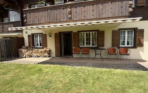 Lenk 755: Porte, Chalet, Chaise, Cour, Dur, Tache De Bois, Plante D'Appartement, Arrière-Cour, Porche, Mobilier De Jardin