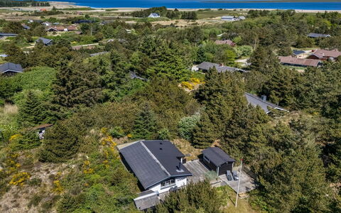 Wingot - from the Sea: Zone Résidentielle, Paysage, Vue Du Ciel, Photographie Aérienne, Toit, Domicile, Lot Terre, Banlieue, Biens, Aménagement Paysager