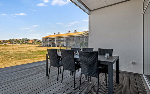 Svane - 70M from the Sea: Composite, Ombre, Plate-Forme, Planche, Boardwalk, Dur, Balcon, Daylighting, Passerelle, Aluminium