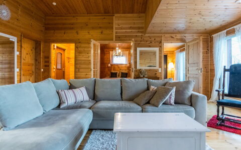 Villa Kettu: Bois, Design Intérieur, Meubles, Canapé, Plafond, Sol, Salon, Sol, Pièce, Domicile