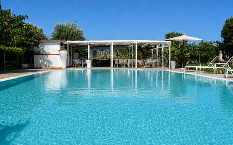 Casa Dafne: Piscine, Recours, Mobilier De Jardin, Composite, Ombre, Loisir, Eco Hôtel, Balancelle, Hôtel, Thermes