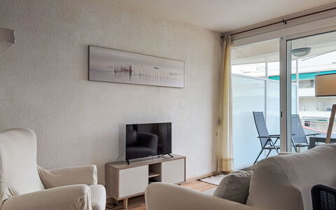 Xaloc: Meubles, Design Intérieur, Sol, Mur, Sol, Plafond, Pièce, Éclairage, Appartement, Salon
