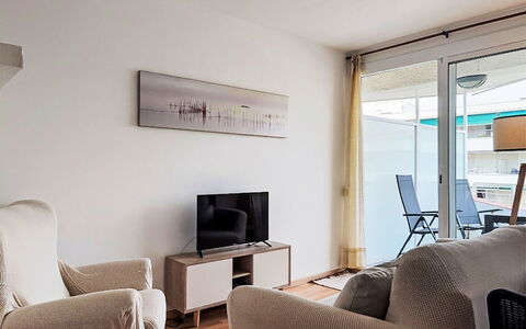 Xaloc: Meubles, Design Intérieur, Sol, Sol, Bois, Plafond, Canapé, Pièce, Salon, Éclairage
