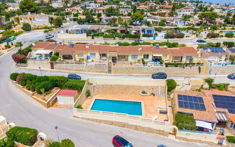 Pueblo de la Luz: Zone Résidentielle, Design Urbain, Appartement, Banlieue, Biens, Piscine, Recours, Ville Resort, Photographie Aérienne, Station Balnéaire